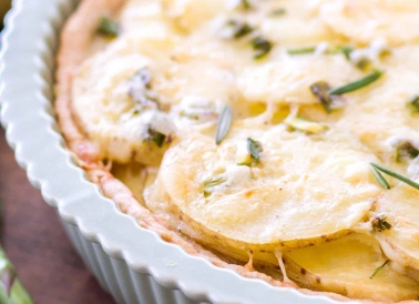 Cheesy Asparagus Tart 